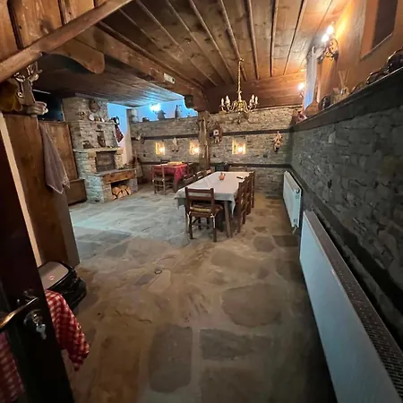близнаците Apartment Leshten